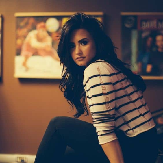 Unggah foto di Instagram, Demi Lovato perlihatkan selulit di tubuhnya