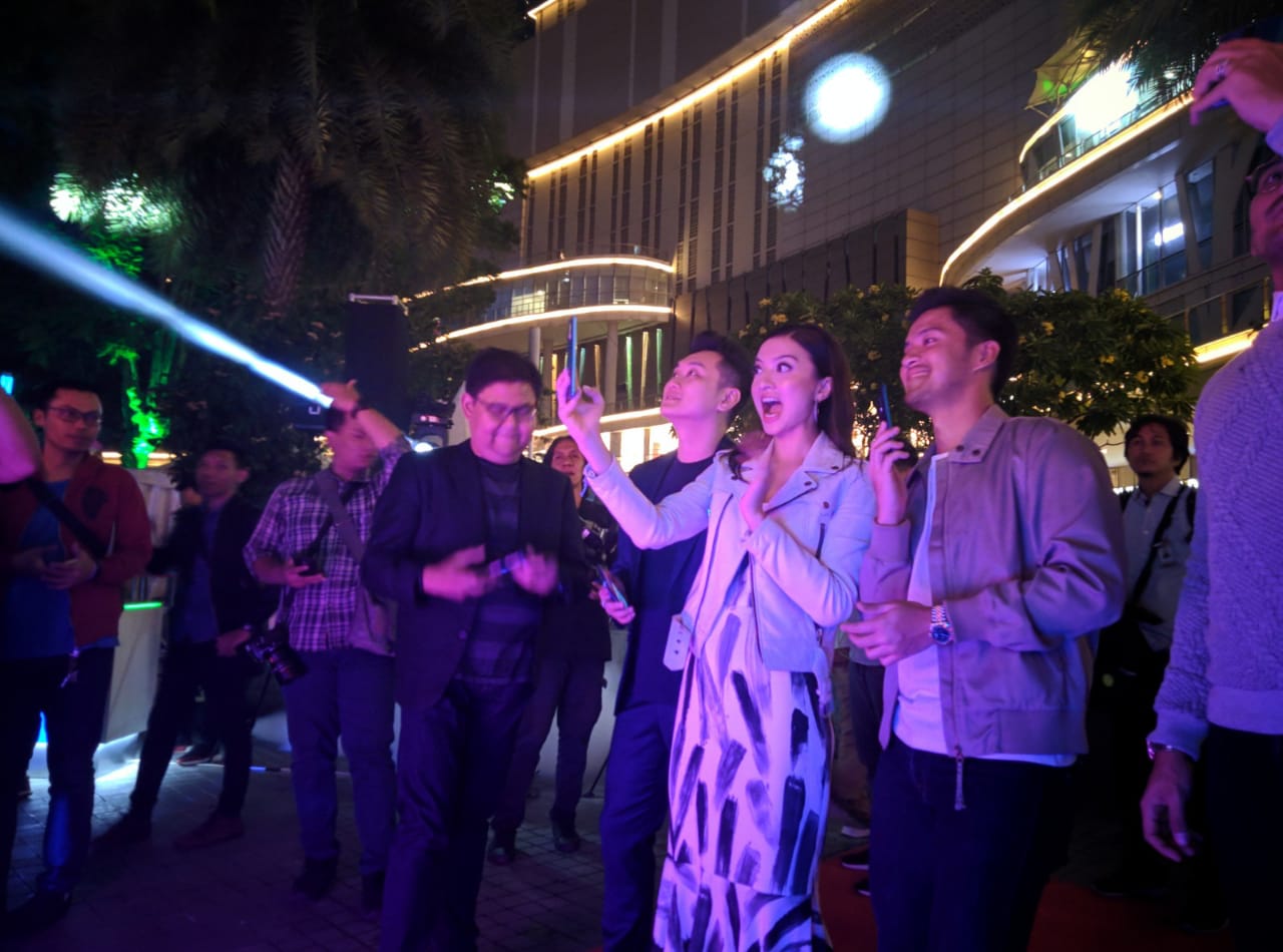 Penjualan perdana OPPO R17 Pro ada di Central Park, diskon Rp1 juta