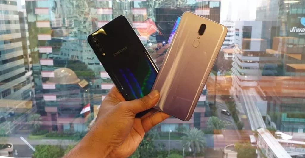 Oppo F11 vs Samsung A50, bersaing di baterai dan kamera