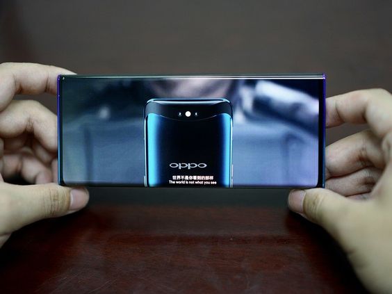 Oppo bakal hadirkan Smartwatch berbentuk persegi panjang