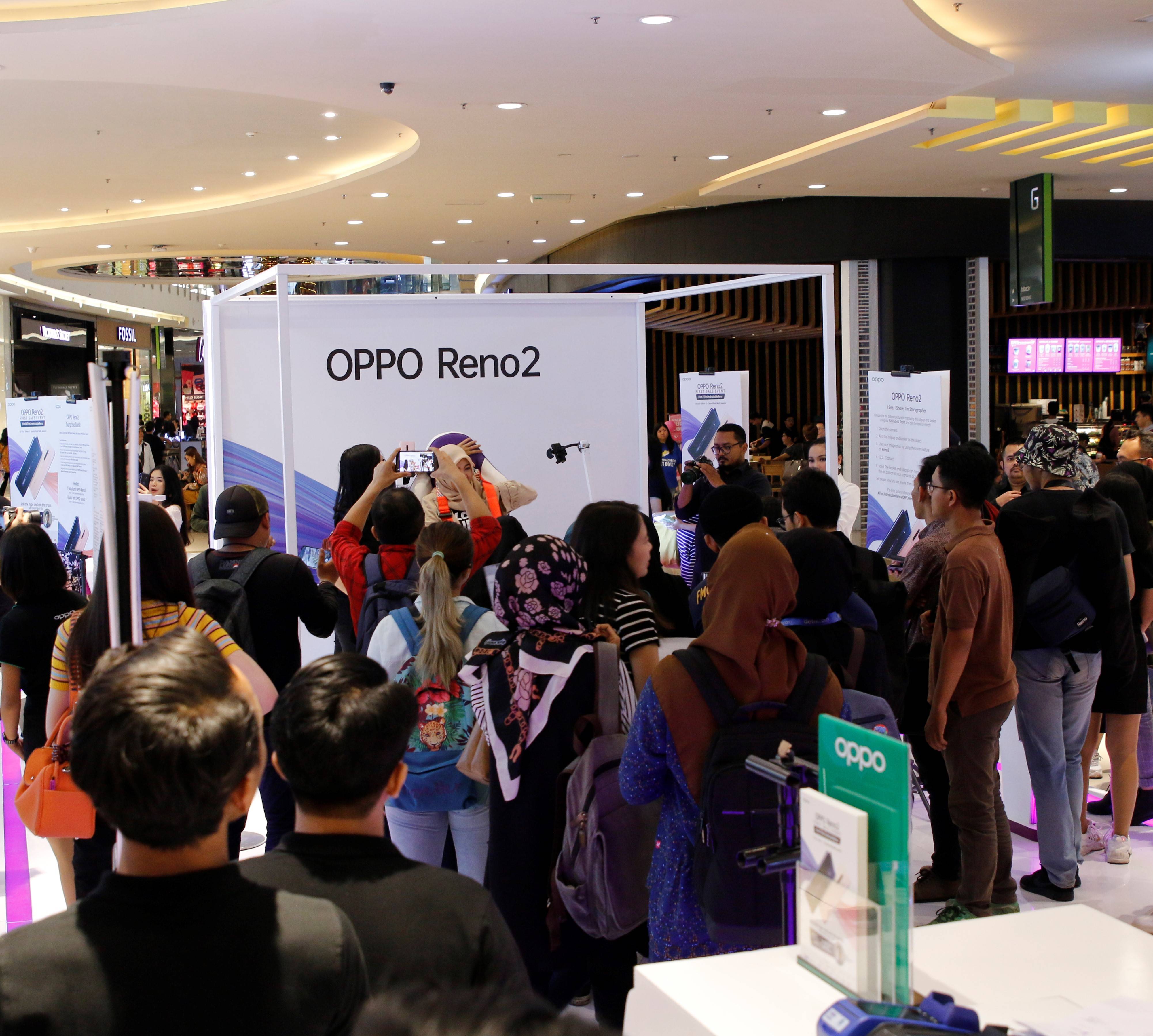 OPPO beri penawaran menarik di penjualan perdana seri Reno2