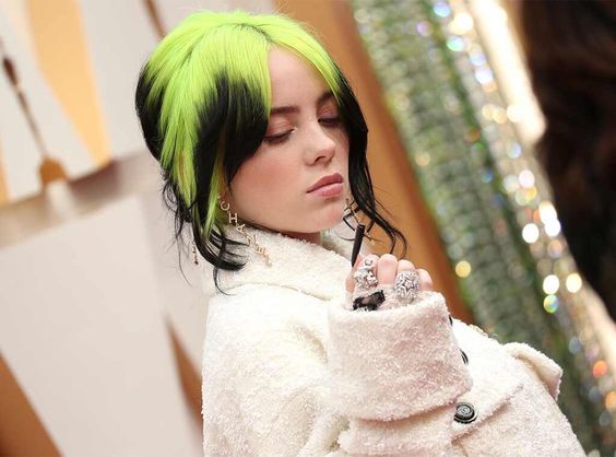 Billie Eilish merasa terpuruk usai baca komentar akun Instagramnya