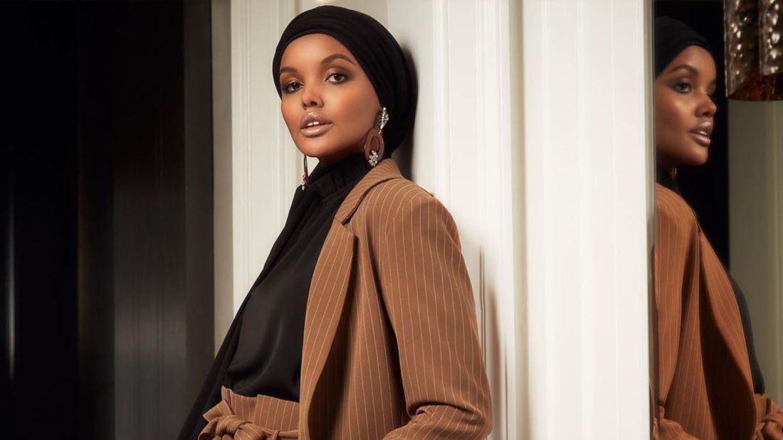 Isolasi COVID-19, Halima Aden tetap bantu anak-anak lanjutkan pendidikan lewat Medsosnya