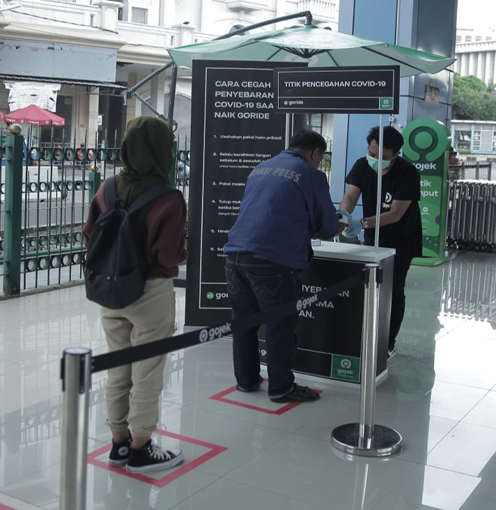 Penuhi kebutuhan masyarakat jalani PSBB, Gojek perluas layanan