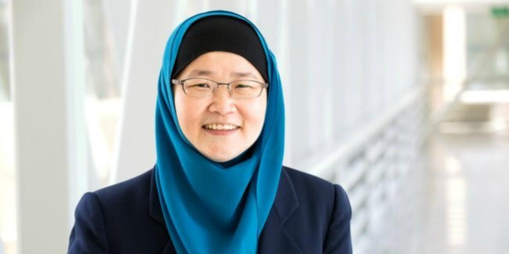 Profesor hijabers mualaf ini temukan alat rapid test Corona