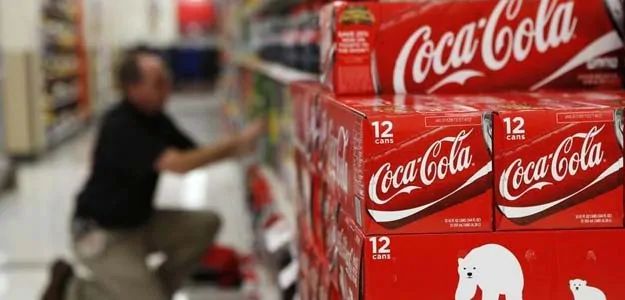 Coca-Cola umumkan bakal hentikan penayangan iklan di media sosial