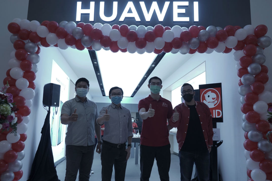 Gandeng JD.ID, Huawei buka gerai High-End Experience Store baru di Lippo Mall Puri