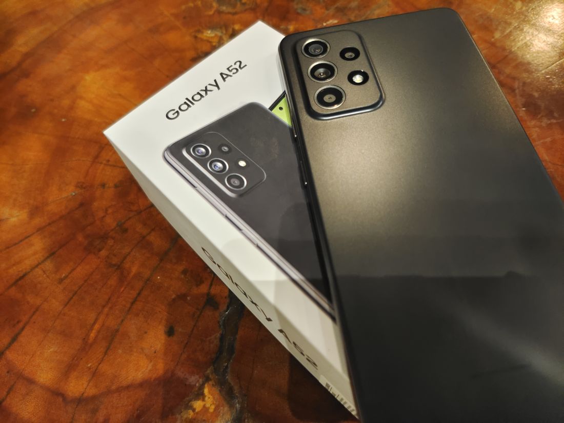 Review: Desain, Fitur, dan Performa Samsung Galaxy A52