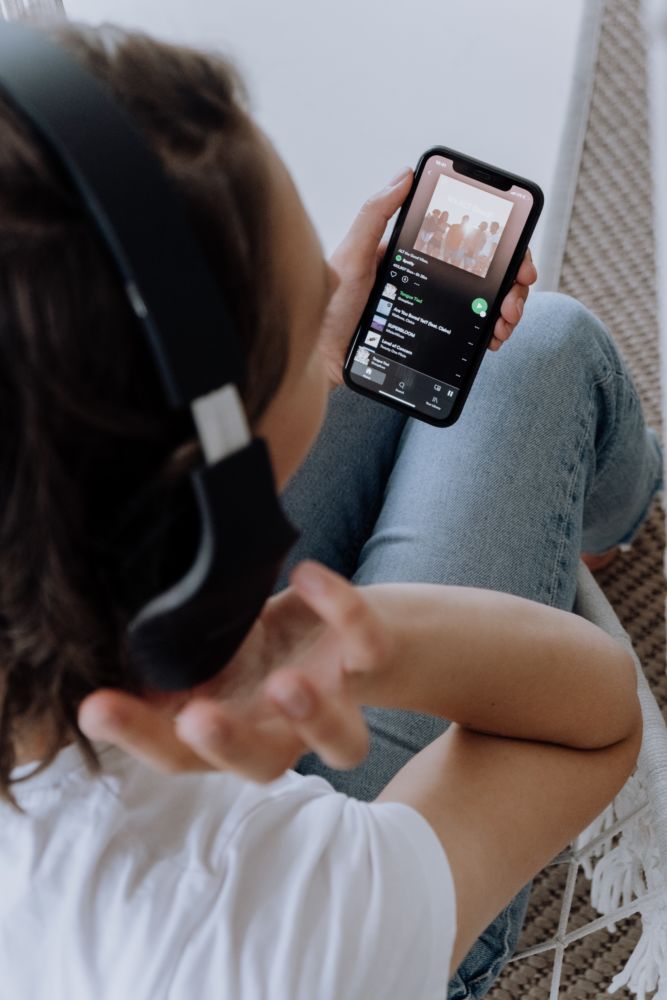 Jelajahi Fitur Music + Talk di Spotify Untuk Bikin Podcastmu Sendiri