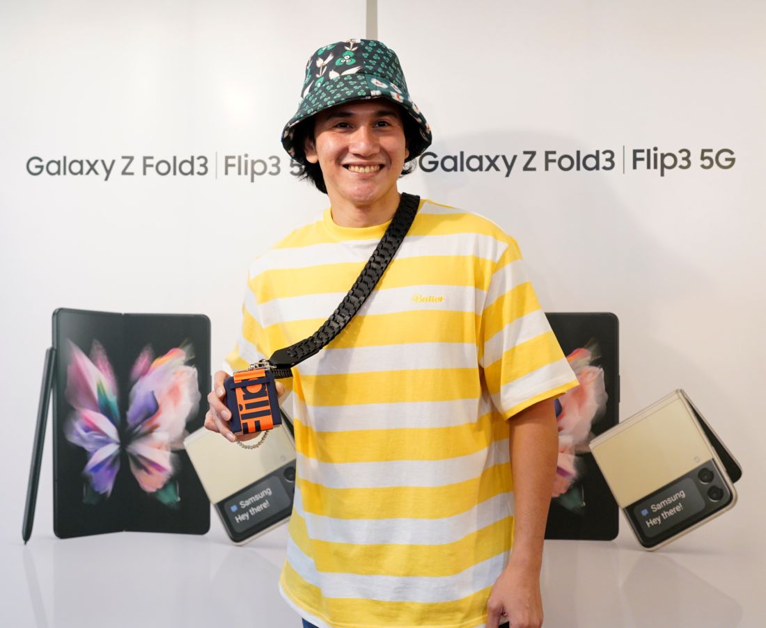 Tak Ingin Tertinggal Tren, Vino G. Bastian Beli Samsung Galaxy Z Flip 3