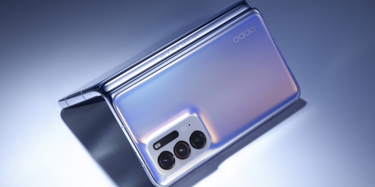 OPPO Segera Luncurkan Smartphone Lipat ala Galaxy Z Flip3, Harga Lebih Ramah Kantong