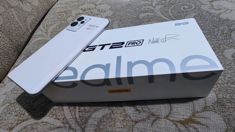 Review realme GT 2 Pro Paper White, Putih Bersih Peduli Lingkungan