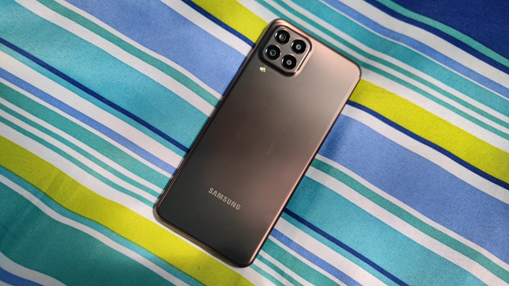 Review Samsung Galaxy M33 5G: Kamera 50MP, Desain Kokoh, Layar 120Hz