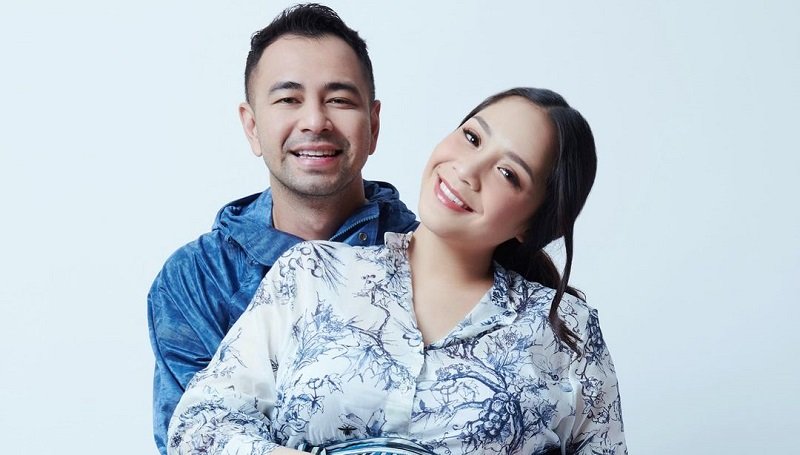 Raffi Ahmad dan Nagita Slavina Resmi Jadi Brand Ambassador Grab Indonesia