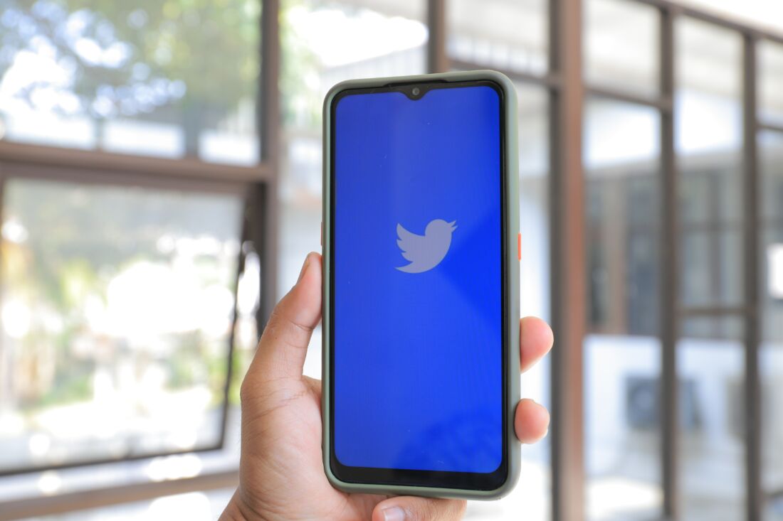 Selain Centang Biru, Twitter Akan Gunakan Centang Emas dan Abu-abu