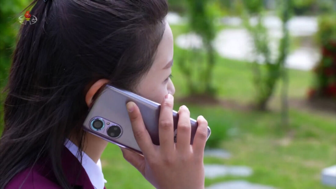 Korea Utara Bikin Smartphone Samtaesong 8 Mirip Samsung Galaxy