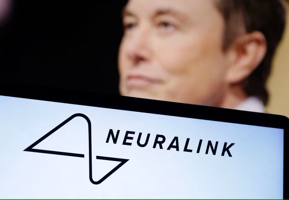 Elon Musk Lagi Cari Relawan Buat Implan Otak di Neuralink