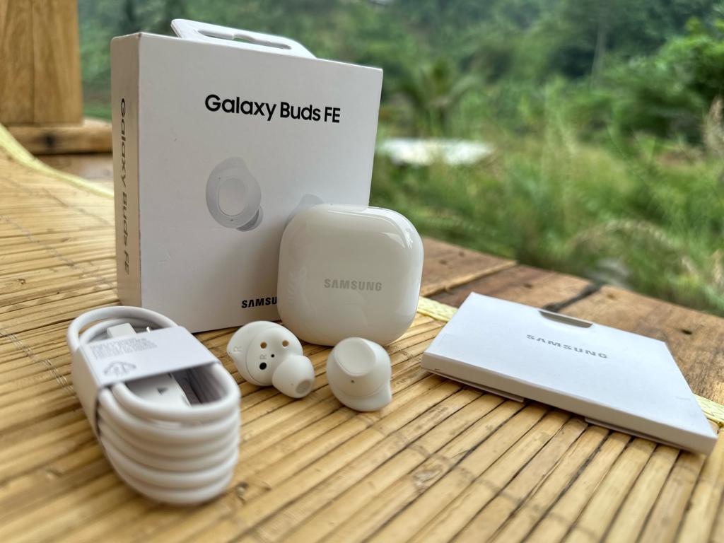 Peredam Bising Galaxy Buds FE Bikin Terbuai Dengerin Lagi Seven Jung Kook