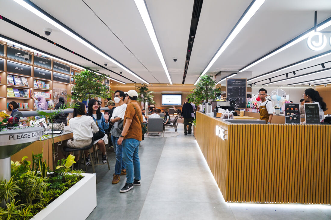 OPPO Hadirkan Flagship Store Terluas di Medan dengan Konsep Unik