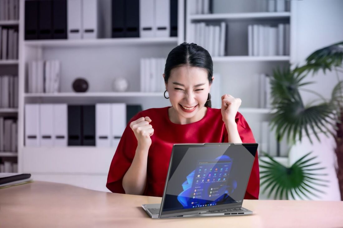 Bawa Desain Stylish, Lenovo Resmi Hadirkan Laptop ThinkBook Twist di Indonesia