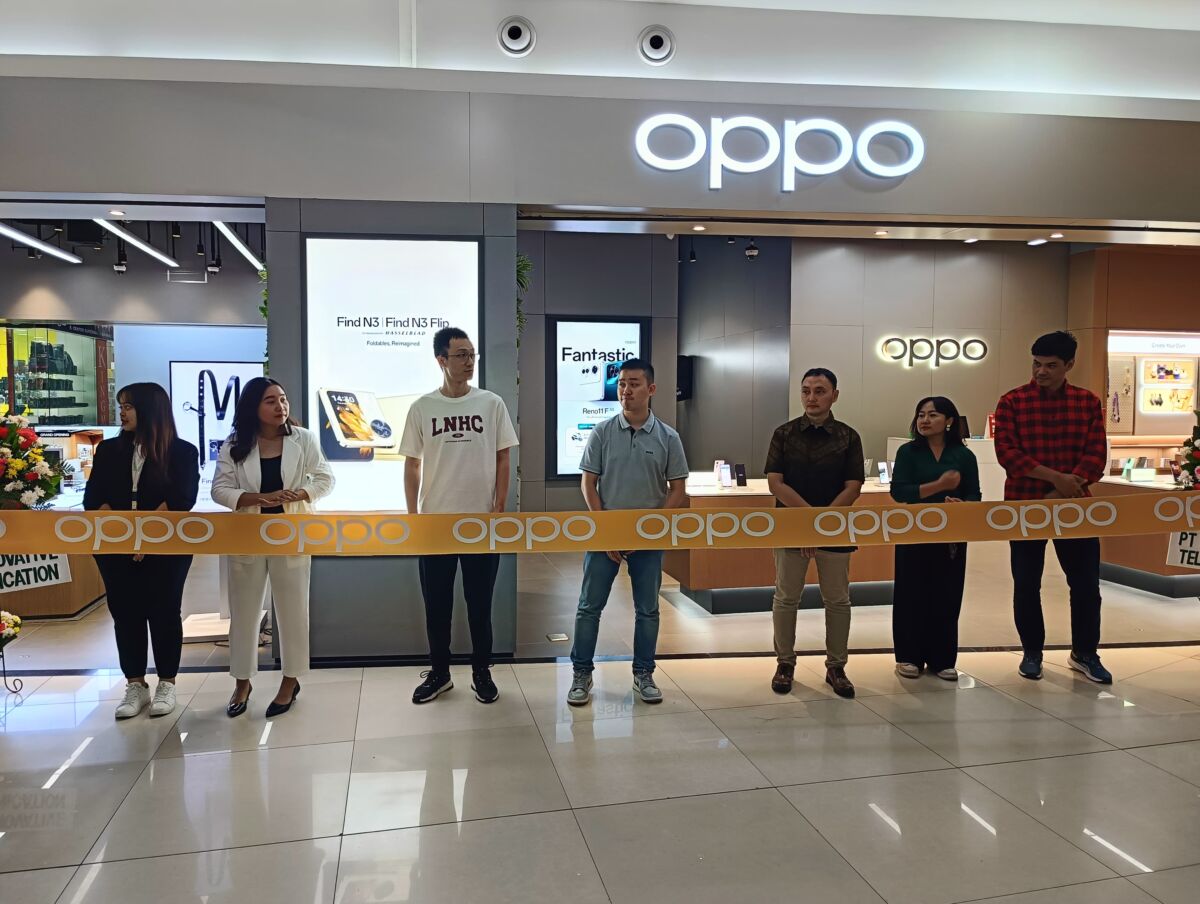 OPPO Kembali Buka Experience Store Baru di Supermal Karawaci