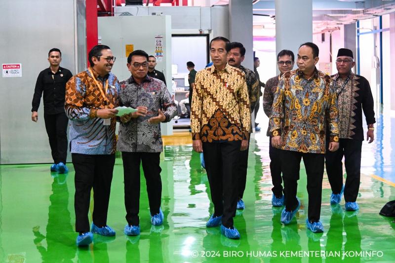 Presiden Jokowi Resmikan Laboratorium HP Gratis untuk Pelaku UMKM